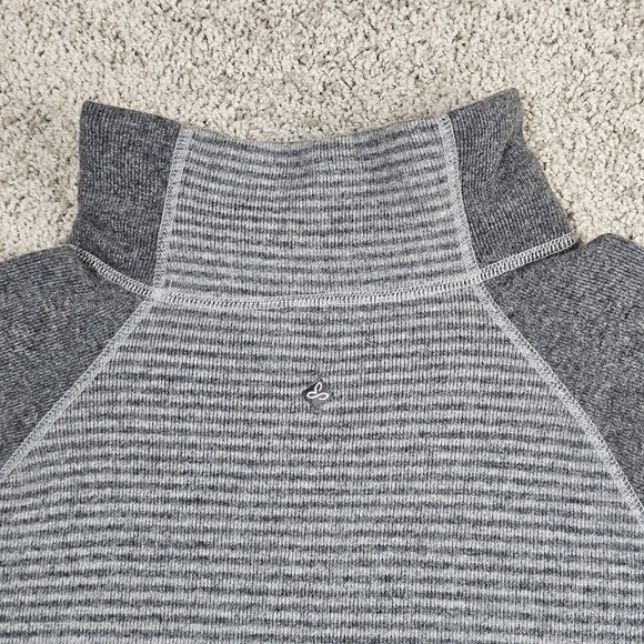 Prana Sweater Womens Medium Gray Wool Blend Lucia Mock Neck Pullover - Picture 6 of 8